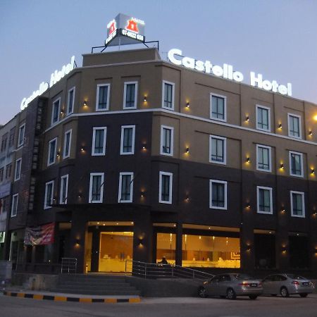Castello Hotel Kulai Kültér fotó