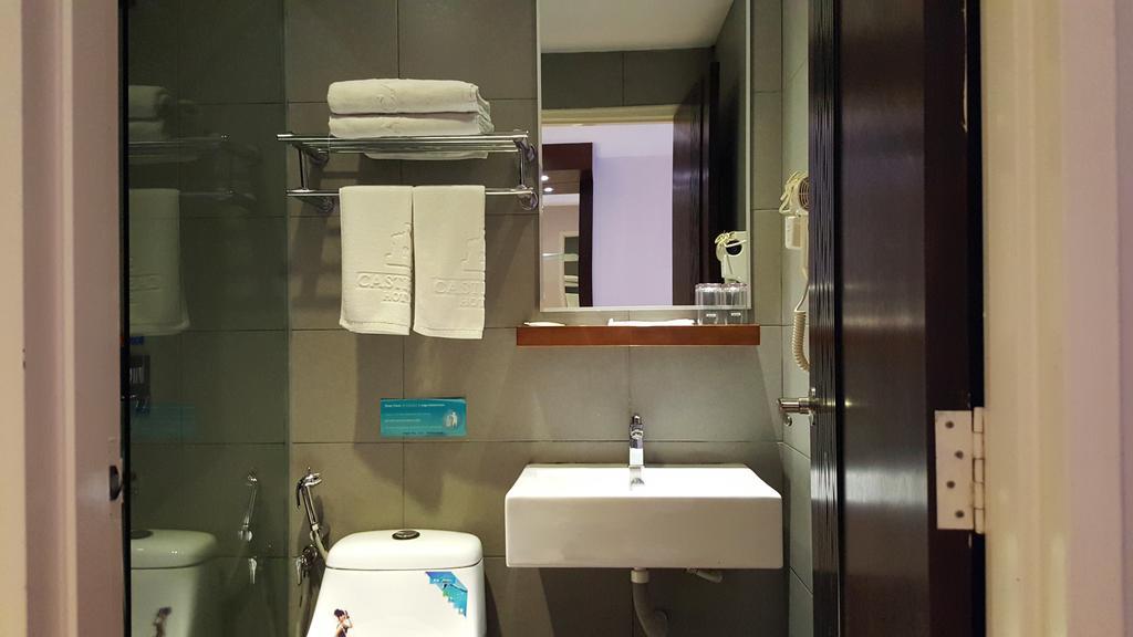 Castello Hotel Kulai Kültér fotó