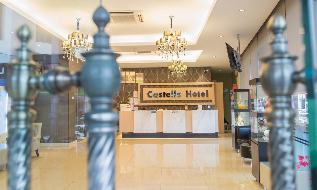 Castello Hotel Kulai Kültér fotó