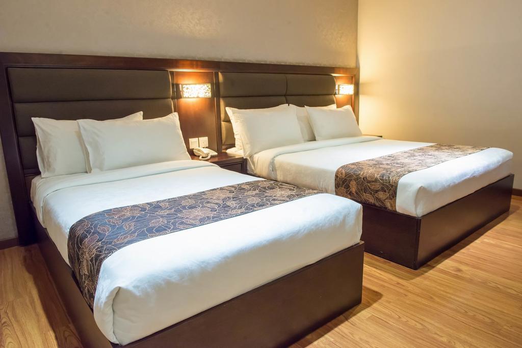 Castello Hotel Kulai Kültér fotó